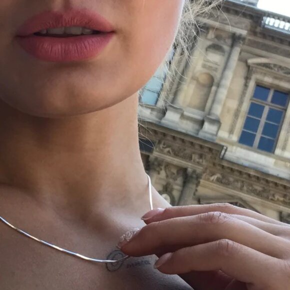 STERLING SILVER DIAMOND CUT SNAKE CHAIN NECKLACE 1.0MM (GAUGE 025). - Picture 2 of 3